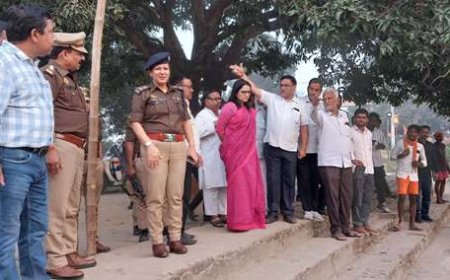 छठ पूजा के दृष्टिगत डीएम व एसपी ने विभिन्न घाटों का किया निरीक्षण