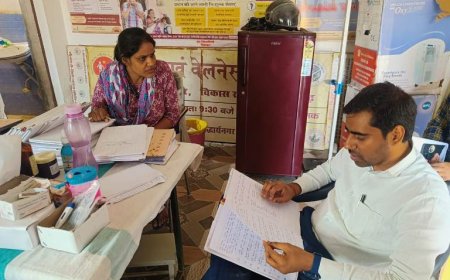 मुख्य विकास अधिकारी ने आयुष्मान अरोग्य मन्दिर एवं स्वास्थ्य उपकेन्द्र का किया निरीक्षण