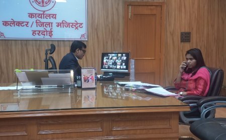 ई खसरा पड़ताल का कार्य जल्द पूरा किया जाये - जिलाधिकारी