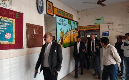 जिला जज व जिलाधिकारी ने किया संप्रेक्षण गृह का संयुक्त निरीक्षण