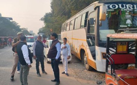 अवैध वाहन पार्किंग के विरुद्ध चला अभियान