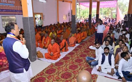 भगवान बुद्ध के उपदेश आज भी विश्व शांति के लिए और अधिक प्रसांगिक है - केशव प्रसाद मौर्य