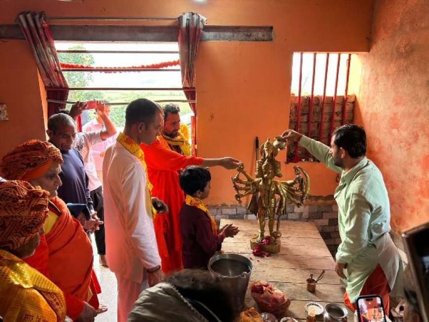 पंचमुखी हनुमान जी की 37वीं मूर्ति स्थापना मथुरा के शिव पार्वती मंदिर पर हुई