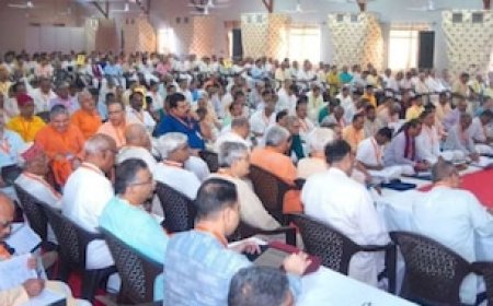 मथुरा में आरएसएस की बैठक, बांग्लादेश में हिंदुओं पर हो रहे अत्याचार के खिलाफ हुआ मंथन