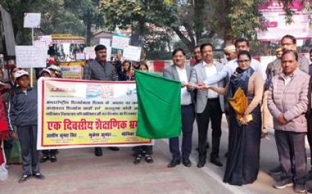 विश्व दिव्यांग दिवस पर कतर्नियाघाट के लिए रवाना हुआ 95 छात्र-छात्राओं का दल