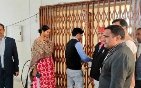 ईवीएम/वीवीपैट वेयरहाउस की सुरक्षा व्यवस्था का जिला निर्वाचन अधिकारी ने किया निरीक्षण