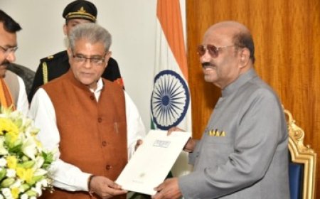 वन एवं पर्यावरण राज्यमंत्री डा0 अरुण कुमार सक्सेना एवं गन्ना राज्यमंत्री संजय गंगवार ने पश्चिम बंगाल के राज्यपाल को महाकुंभ 2025 में आने का दिया आमंत्रण