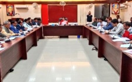 डीएम की अध्यक्षता में आयोजित हुई जिला सलाहकार समिति (बैंकर्स) की बैठक