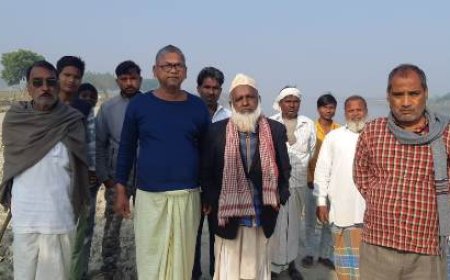 ग्रामीणों ने की तटबन्ध निर्माण कराने की मांग