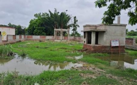 शुद्ध पेय जल के लिए तरस रहे है ग्रामीण, दो वर्षों से अधूरा पड़ा है पानी की टंकी