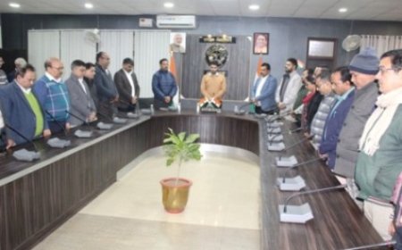 मण्डल स्तरीय खादी ग्रामोद्योग प्रदर्शनी का आयोजन 20 दिसम्बर से 03 जनवरी 2025 तक जनपद के डी०ए०वी इन्टर कालेज में