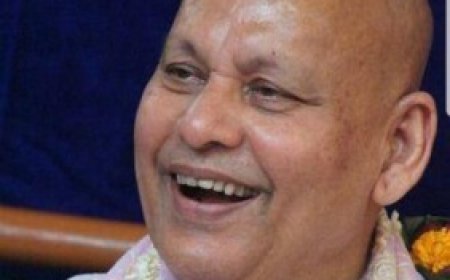 यमुना भक्तों ने पद्मश्री रमेश बाबा के जन्मदिन पर किया यमुना पूजन