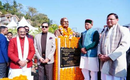 सीएम धामी ने स्व0 अटल बिहारी वाजपेयी की मूर्ति का किया अनावरण