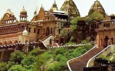 बरसाना के मंदिर में लागू हुई वन वे व्यवस्था