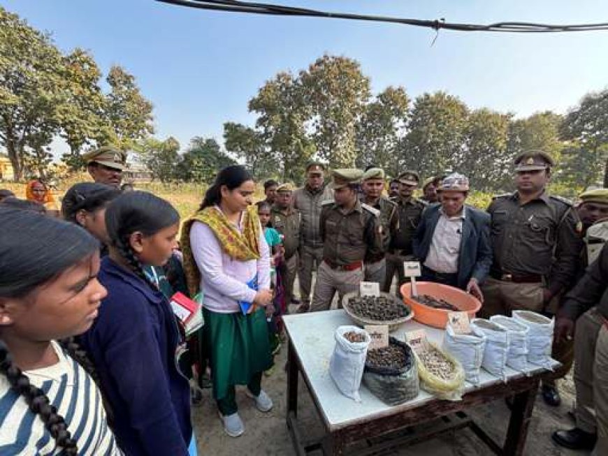 उपप्रभागीय वनाधिकारी की अध्यक्षता में वानिकी कार्य संबंधित गोष्ठी का हुआ आयोजन