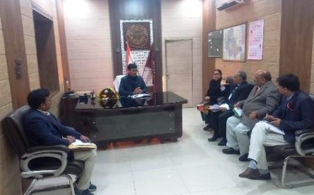 शत्रु संपत्तियों पर अवैध कब्जा है तो उन्हें तत्तकाल हटाया जाये - मंगला प्रसाद सिंह