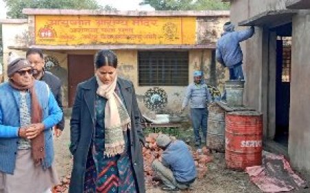 जिलाधिकारी ने विभिन्न निर्माणाधीन परियोजनाओं का किया स्थलीय निरीक्षण