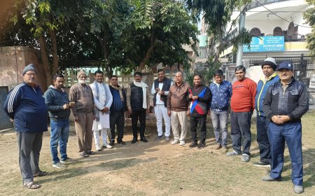 कदम्ब विहार के खिचड़ी सहभोज में दिखी सामाजिक समरसता