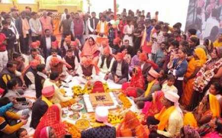 ब्लाक मुख्यालय तेजवापुर में सम्पन्न हुआ 193 जोड़ों का सामूहिक विवाह