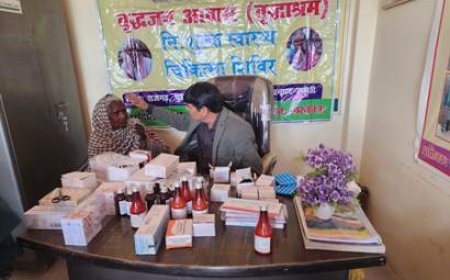 वृद्ध जनों के स्वास्थ्य परीक्षण हेतु वृद्धाश्रम में स्वास्थ्य कैंप का हुआ आयोजन