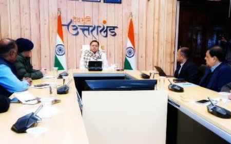 अपने दायित्वों का निर्वहन नहीं करने वाले कर्मियों को अनिवार्य सेवानिवृति दी जाये - सीएम धामी