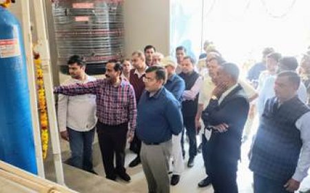 डीएम ने आरओ वाटर प्लांट का किया लोकार्पण