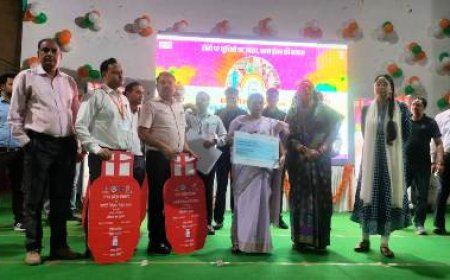 उज्ज्वला योजना की लाभार्थियों को वितरित की गई निःशुल्क गैस सिलेंडर रिफिल सब्सिडी