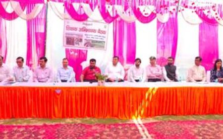 शिक्षक-अभिभावक बैठक में छात्र-छात्राओं की शैक्षणिक प्रगति की समीक्षा और उनके सर्वांगीण विकास पर हुई चर्चा