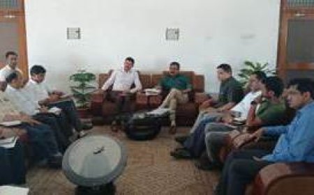 सीएम योगी के 47वीं राष्ट्रीय हैंडबॉल प्रतियोगिता के उद्घाटन समारोह में संभावित आगमन को लेकर हुई बैठक