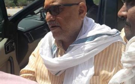 मृतक शिवम कोरी के परिजनों से मिले कांग्रेस प्रदेश अध्यक्ष अजय राय, जताई संवेदना