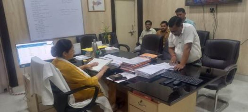 सर्वाेदय विद्यालयों के सम्बन्ध में सीडीओ ने की बैठक