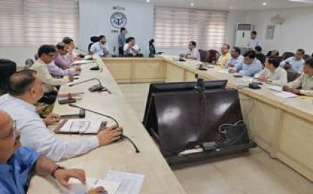 लखपति दीदी योजना के क्रियान्वयन को लेकर डीएम की अध्यक्षता में जिला स्तरीय समन्वन्य बैठक आयोजित