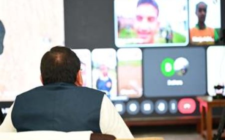 सीएम धामी ने बाल संवाद कार्यक्रम में विद्यार्थियों से किया सीधा संवाद, खेल संस्कृति को मजबूत करने पर दिया जोर