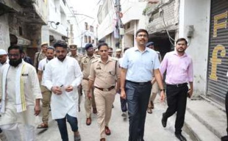 डीएम एवं एसएसपी ने किया मोहर्रम जुलूस मार्ग का निरीक्षण