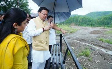सीएम धामी ने देहरादून में रायपुर क्षेत्र के अंतर्गत अतिवृष्टि से प्रभावित क्षेत्रों का किया निरीक्षण