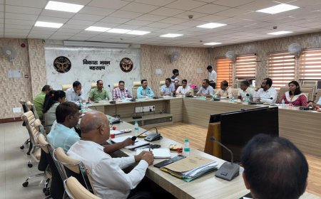 नेशनल लेवल मानीटर टीम ने अधिकारियों के साथ की बैठक