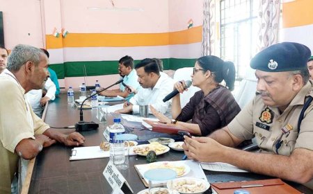 डीएम की अध्यक्षता में तहसील महसी में सम्पन्न हुआ सम्पूर्ण समाधान दिवस