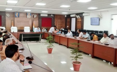 ई-ऑफिस कार्य प्रणाली पर अधिकारियों और कर्मचारियों को दिया गया प्रशिक्षण