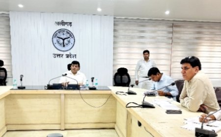 जिलाधिकारी की अध्यक्षता में प्रधानमंत्री आवास एवं नगरीय विकास योजना की बैठक सम्पन्न