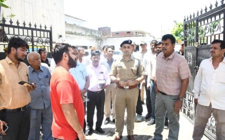 जिलाधिकारी व पुलिस अधीक्षक ने आरओ/एआरओ भर्ती परीक्षा की तैयारियों का परीक्षा केन्द्र पर किया निरीक्षण