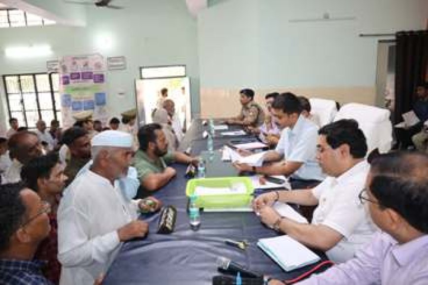 जिलाधिकारी की अध्यक्षता में तहसील नकुड़ में सम्पूर्ण समाधान दिवस सम्पन्न