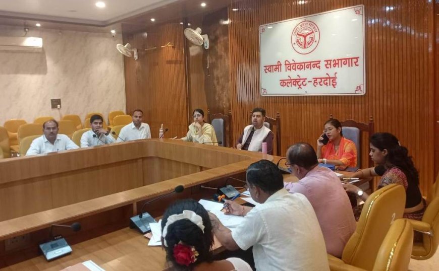 बैठक में हुई ट्रांसजेन्डरों की समस्याओं पर चर्चा