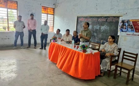 सीएमओ ने की छात्राओं को एल्बेंडाजोल गोली खिलाकर राष्ट्रीय कृमि मुक्ति दिवस कार्यक्रम की शुरुआत