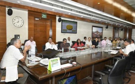 मुख्य सचिव की अध्यक्षता में प्रधानमंत्री आवास योजना-ग्रामीण की समीक्षा बैठक संपन्न