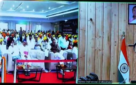 विभाजन विभीषिका स्मृति दिवस पर आयोजित कार्यक्रम में सीएम धामी हुए शामिल