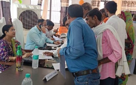 अपर जिलाधिकारी ने शाहाबाद में आम जन की समस्याओं को सुना