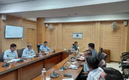 विद्युत उपभोक्ताओं की सुविधा हेतु कस्टमर केयर सेंटर की बढ़ाई जा रही कॉल क्षमता, टोल फ्री नंबर 1912 पर कॉल करना होगा और आसान