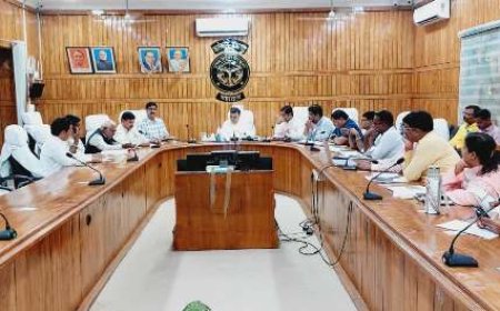 स्वर्ण जयन्ती पार्क रिसिया व इन्दिरा उद्यान में होगा सुविधाओं का विकास