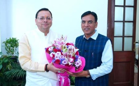 सीएम धामी ने केंद्रीय युवा कार्यक्रम एवं खेल मंत्री डॉ. मनसुख मांडविया से की भेंट