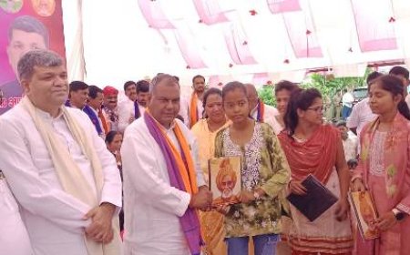 अमर शहीद वीरांगना महारानी अवंतीबाई लोधी जन्मोत्सव में मेधावी छात्र-छात्राएं हुए सम्मानित